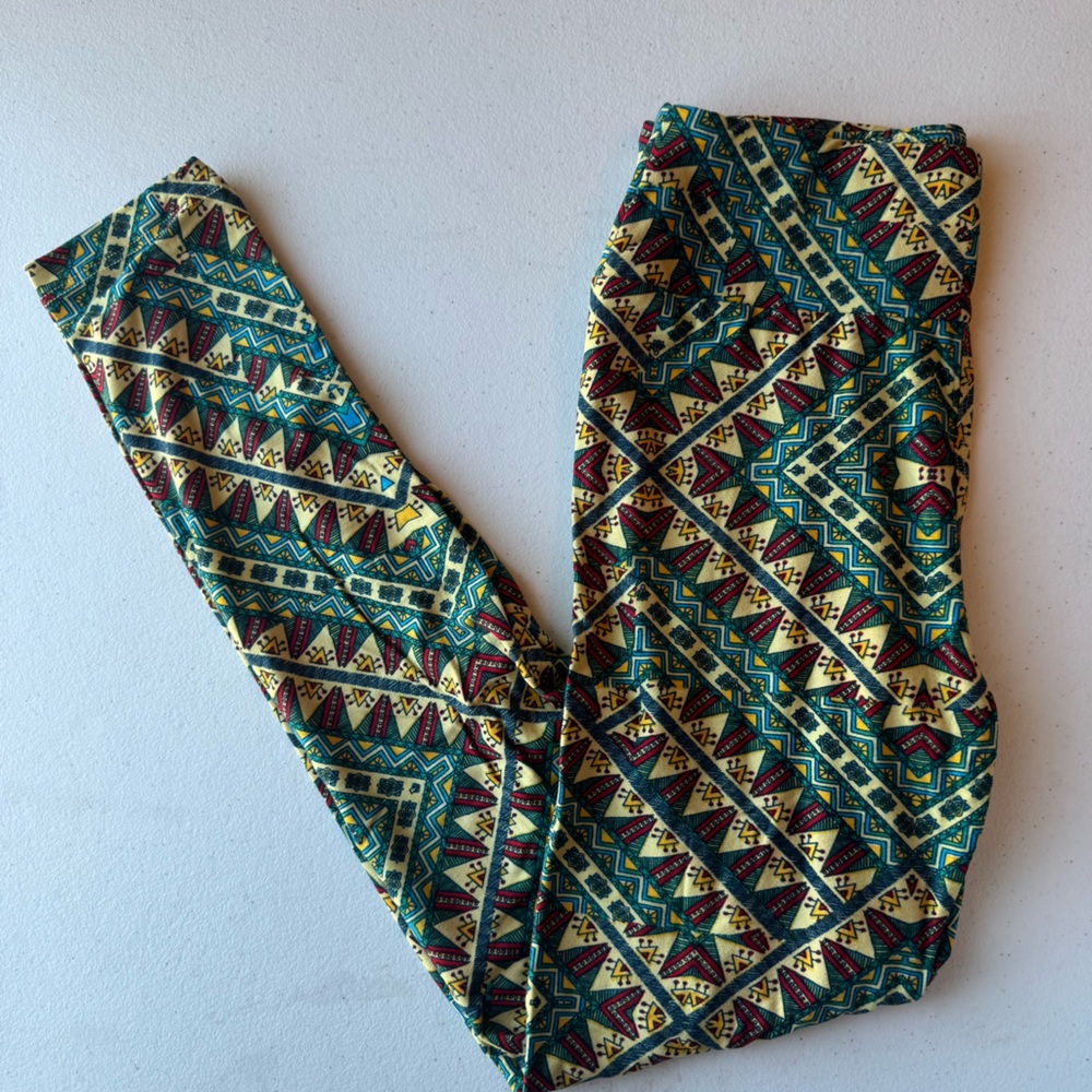 LuLaRoe NWT Tribal Pattern Leggings | One Size